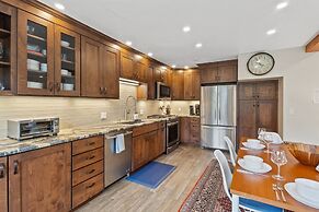 Northstar 6 3 Bedroom Condo by RedAwning