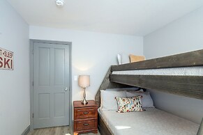 Etta Place 111 2 Bedroom Condo by RedAwning