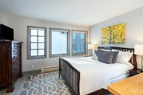 Etta Place 111 2 Bedroom Condo by RedAwning