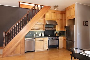 Ajax Loft 1 Bedroom Apts by RedAwning