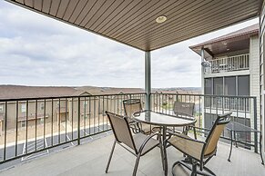 Branson Condo w/ Pool ~ 3 Mi to Silver Dollar City