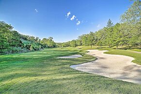 Branson Condo w/ Pool ~ 3 Mi to Silver Dollar City
