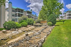 Inviting Condo w/ Pool Access, Near Branson Strip!