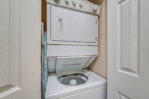 Inviting Condo w/ Pool Access, Near Branson Strip!