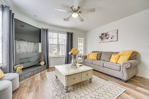 Inviting Condo w/ Pool Access, Near Branson Strip!