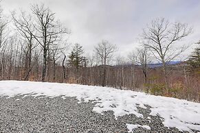 Mountain-view Home in Stoneham w/ Hot Yoga Studio!