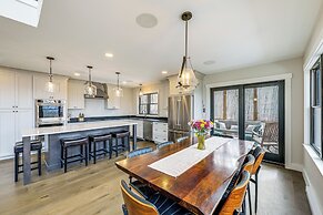 Mountain-view Home in Stoneham w/ Hot Yoga Studio!