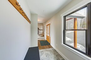 Mountain-view Home in Stoneham w/ Hot Yoga Studio!