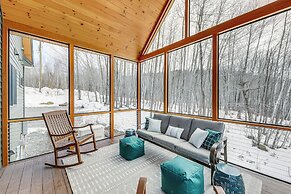 Mountain-view Home in Stoneham w/ Hot Yoga Studio!