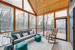 Mountain-view Home in Stoneham w/ Hot Yoga Studio!