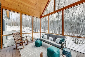 Mountain-view Home in Stoneham w/ Hot Yoga Studio!