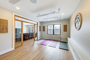 Mountain-view Home in Stoneham w/ Hot Yoga Studio!