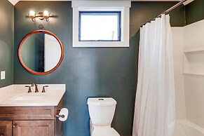 Mountain-view Home in Stoneham w/ Hot Yoga Studio!
