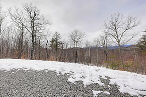 Mountain-view Home in Stoneham w/ Hot Yoga Studio!