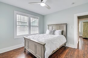 4 Mi to Moody Gardens: Galveston Home w/ Grill