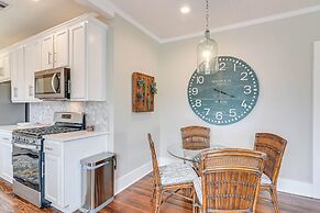 4 Mi to Moody Gardens: Galveston Home w/ Grill