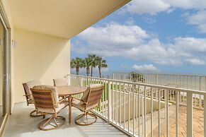 Oceanfront Pensacola Condo w/ Patio & Beach Access