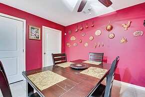 Pool Table & Patio: Cozy Lawrenceville Apt