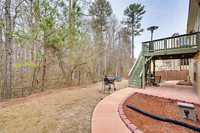 Pool Table & Patio: Cozy Lawrenceville Apt