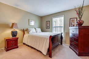 Pool Table & Patio: Cozy Lawrenceville Apt