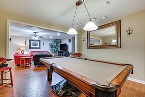 Pool Table & Patio: Cozy Lawrenceville Apt