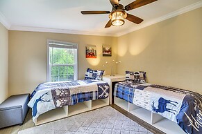 Pet-friendly Palm City Home w/ Yard & Grill!