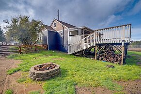 'blackberry Cottage' w/ Yard Near Westport & Beach