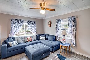 'blackberry Cottage' w/ Yard Near Westport & Beach