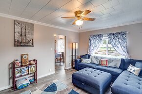 'blackberry Cottage' w/ Yard Near Westport & Beach