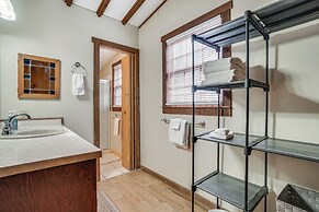 Charming Cabin w/ Fire Pit & Decks ~ 7 Mi to Helen