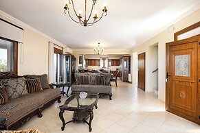 Villa Aris