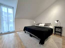 Elegant Apartment in the Heart of the City