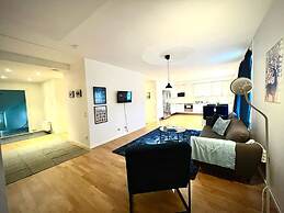 Stylish Apartment Heart of Olskroken