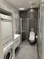 Luxury Apartment in City Hotspot