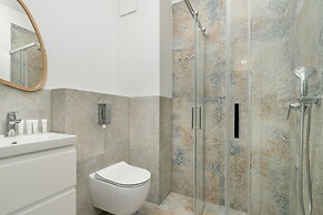 Cosy Studio for 2 by Renters