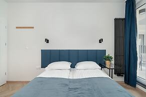 Cosy Studio for 2 by Renters