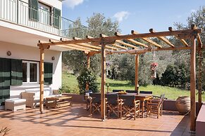 Nature Retreat Skiathos Villa