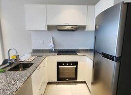 Apartament central with river views pool