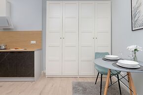 Cozy Studio Seredyńskiego by Renters