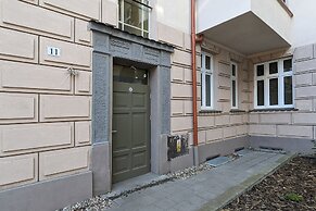 Cozy Studio Seredyńskiego by Renters