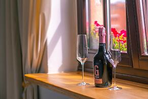 Motlawa Apartments - Old Town by the river, Fast Wifi