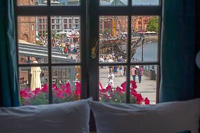 Motlawa Apartments - Old Town by the river, Fast Wifi