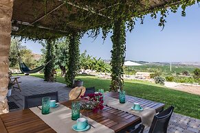 Villa Balatella by Wonderful Italy