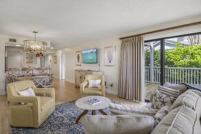 819 Harbour Point 'steel Magnolia on the Bay'