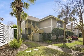 819 Harbour Point 'steel Magnolia on the Bay'