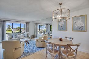 819 Harbour Point 'steel Magnolia on the Bay'