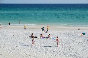 819 Harbour Point 'steel Magnolia on the Bay'