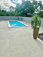 Casa luxuosa De Piscina e Hidromassagem