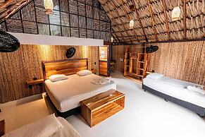 La Playita Hotel
