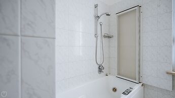 Marina Bike Family Home